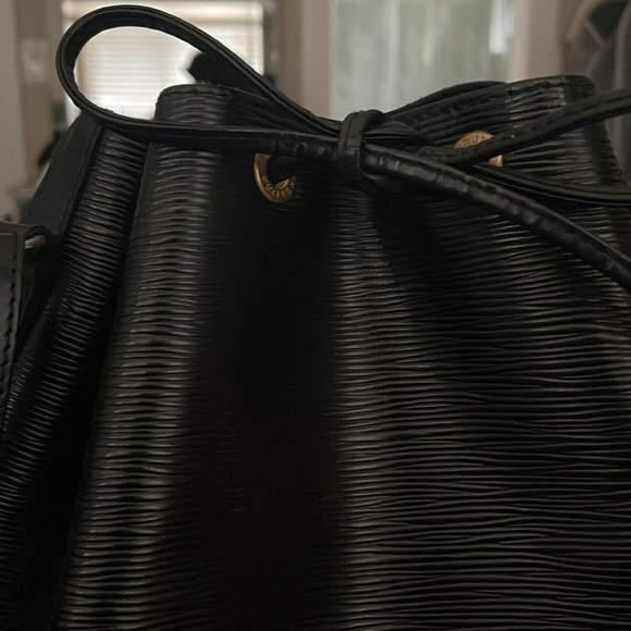 Louis Vuitton Noe Bag - Picture 12 of 14